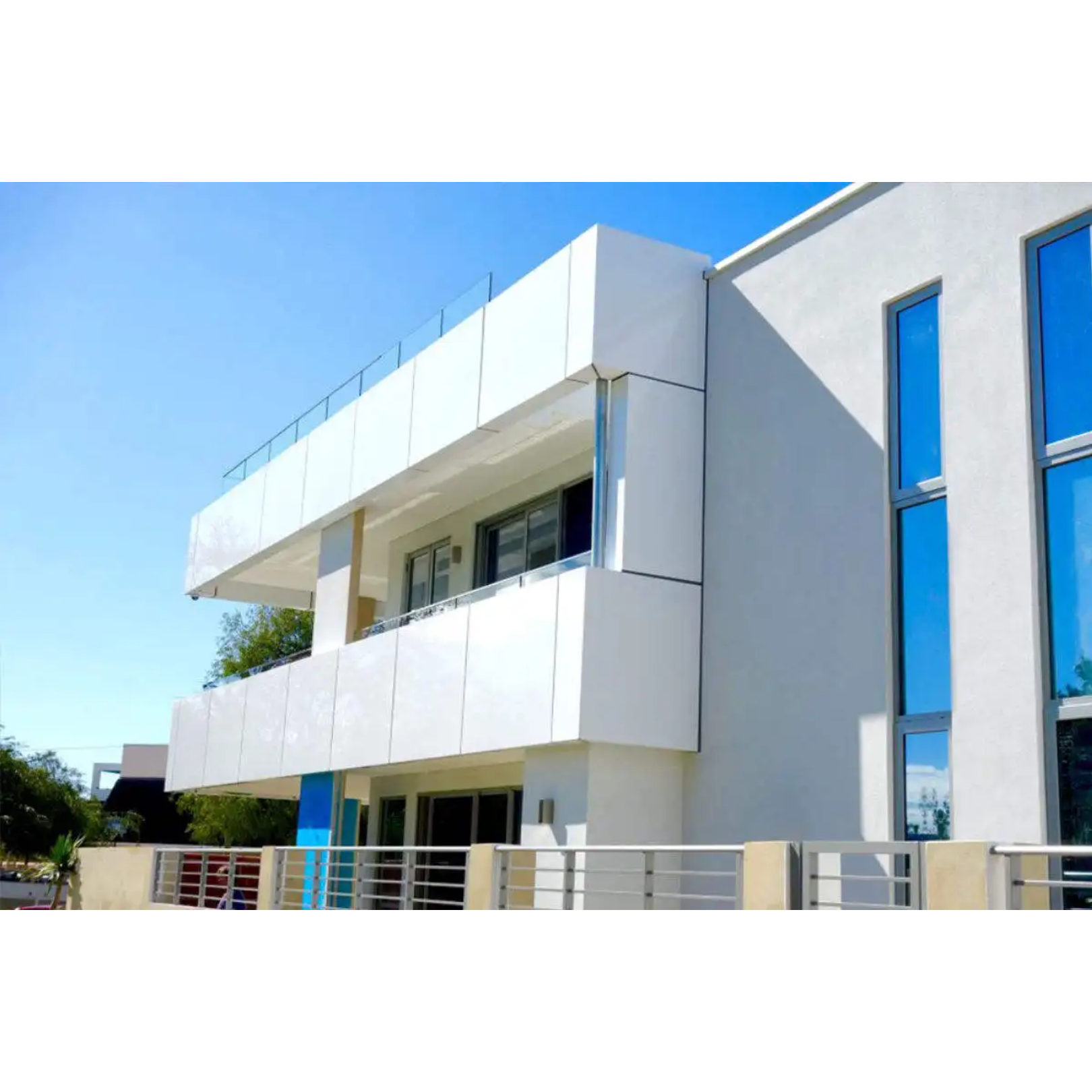ACP vs. Fiber Cement: Which is the Better Value Over 20 Years? ACP vs. Fiber Cement: Which is the Better Value Over 20 Years?