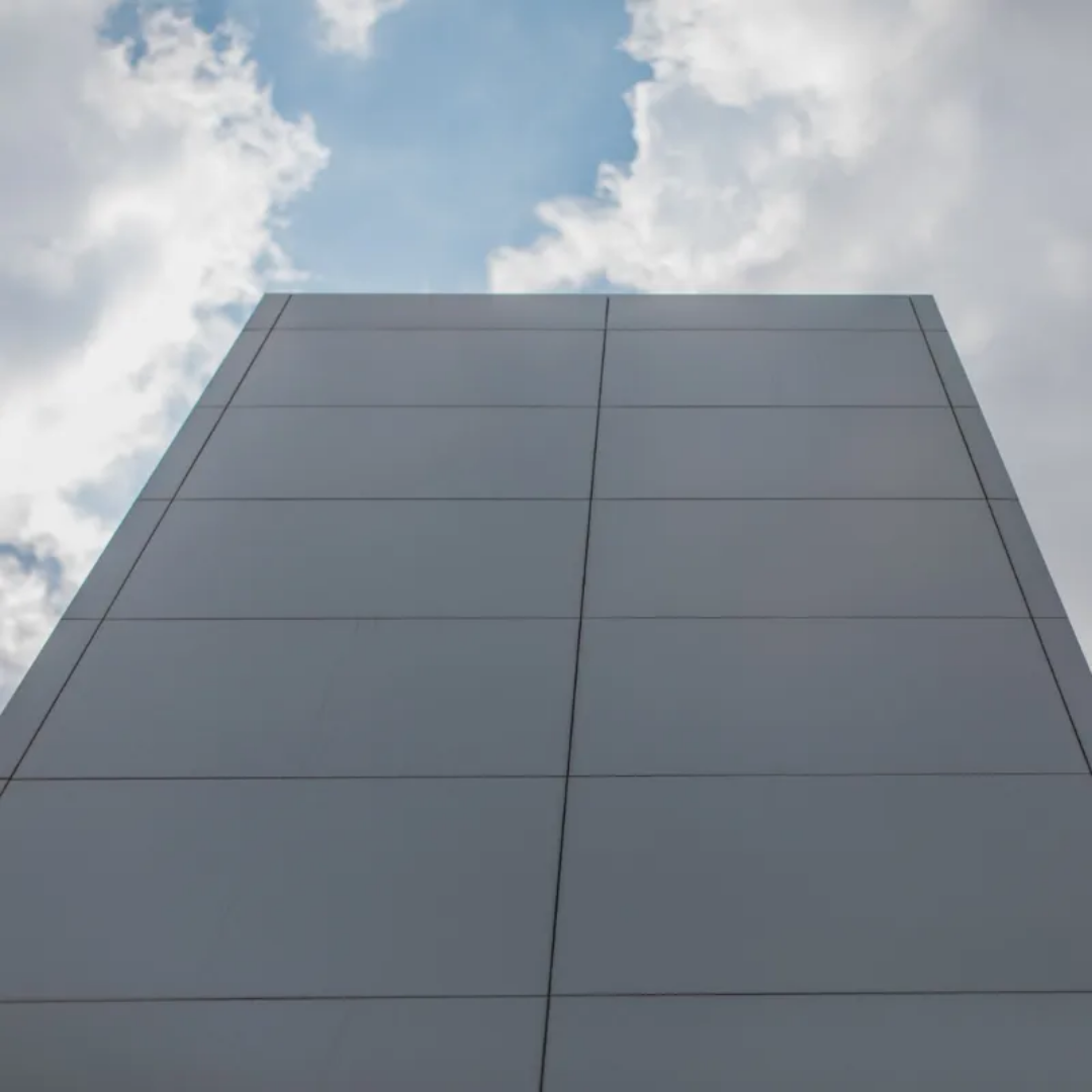 Why High-Gloss Aluminum Composite Panels Require Special Handling Why High-Gloss Aluminum Composite Panels Require Special Handling