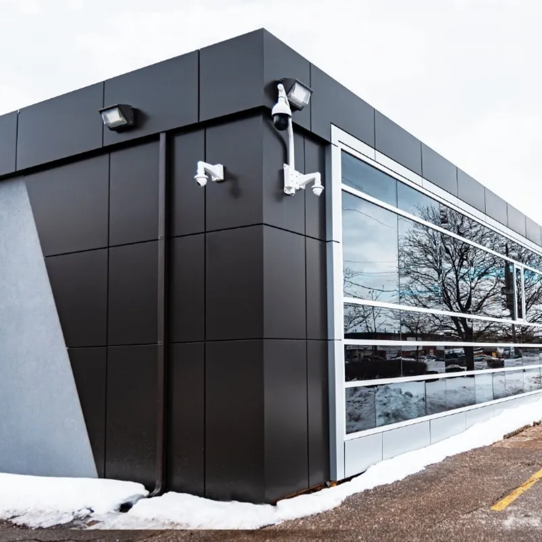 Selecting Aluminum Composite Panels that Resist Graffiti and Pollution