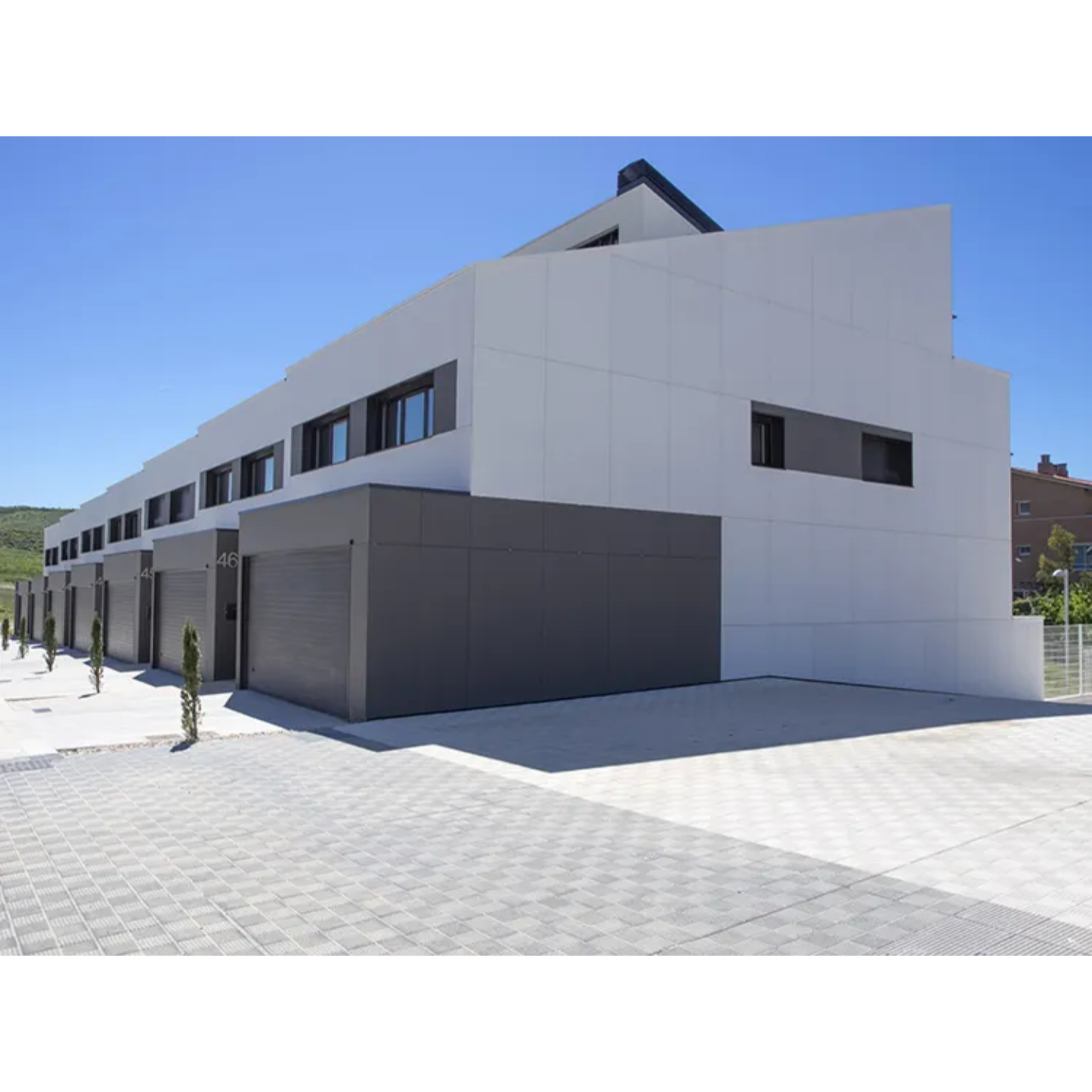 The Best Cleaning Practices to Maintain Aluminum Composite Panel Appearance The Best Cleaning Practices to Maintain Aluminum Composite Panel Appearance