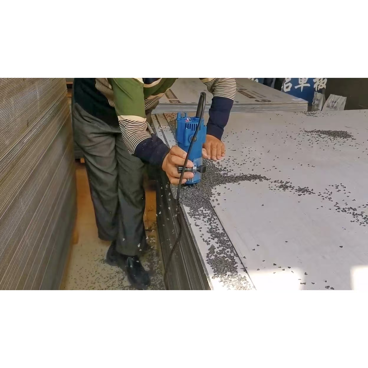 The Chemistry of Blisters in Aluminum Panels: Residual Solvents in Paint vs. Core Extrusion The Chemistry of Blisters in Aluminum Panels: Residual Solvents in Paint vs. Core Extrusion